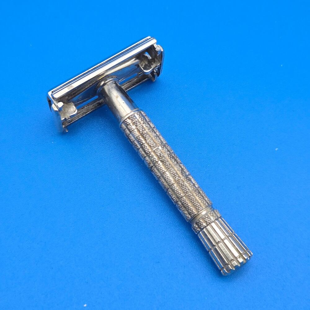 Vintage Gillette Safety Razor D4 1958 USA – User Grade